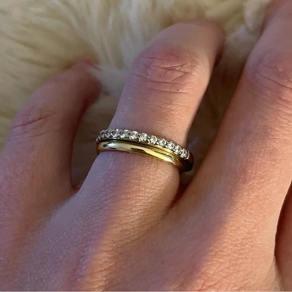 A.Jaffe 18k White Gold and Diamond Band - Picture 4 of 9